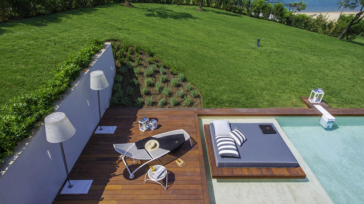 Avaton Luxury Beach Resort - Relais & Chateaux 