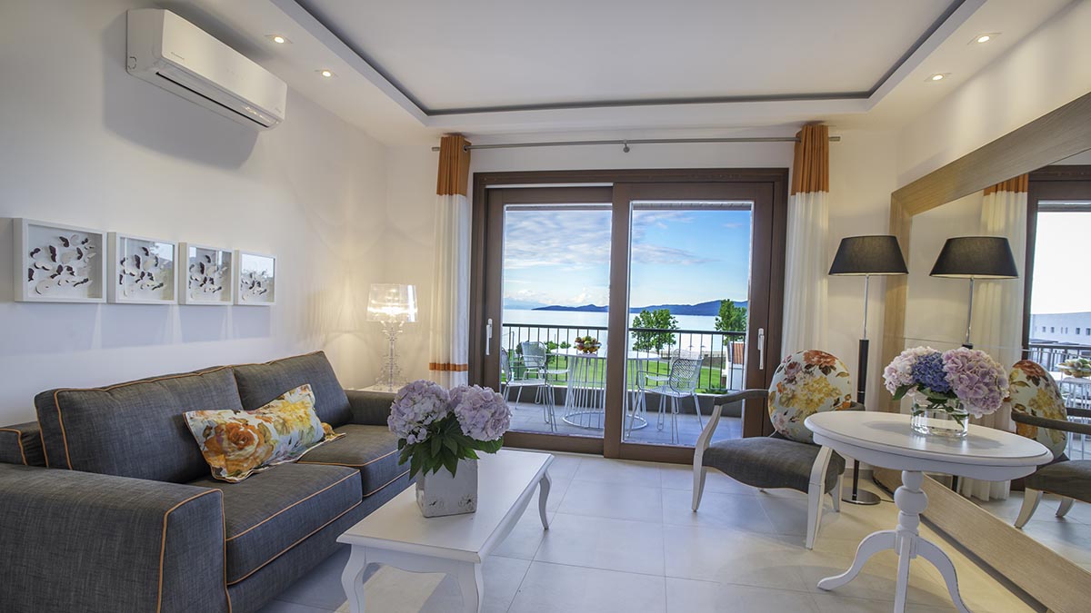 Avaton Luxury Beach Resort - Relais & Chateaux 