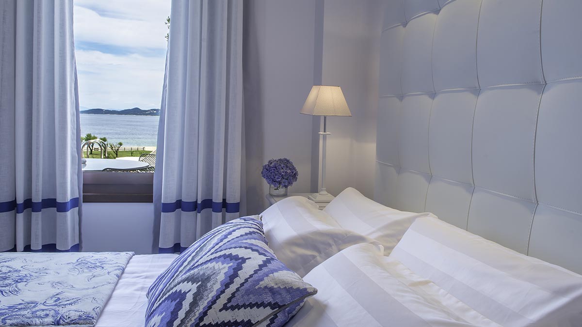 Avaton Luxury Beach Resort - Relais & Chateaux 