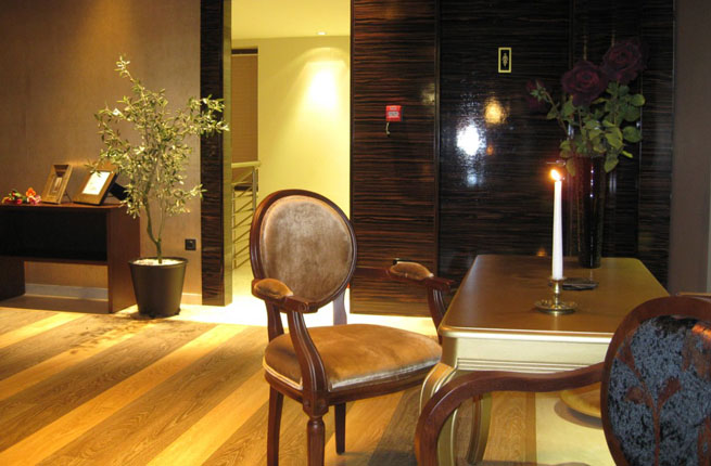 Polyastron Place - NR