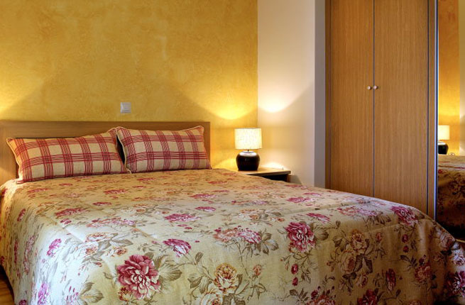 Polyastron Place - NR