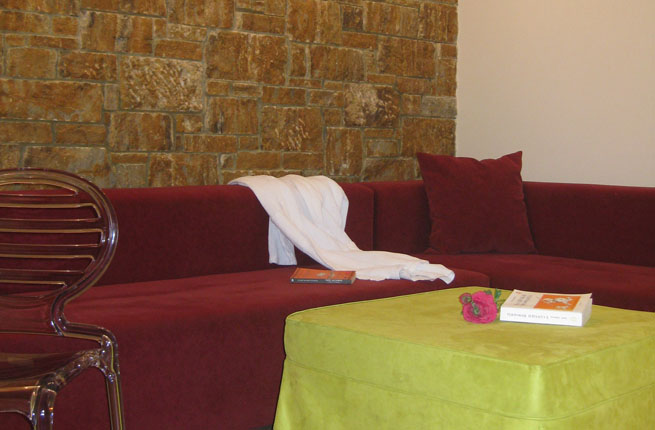 Polyastron Place - NR