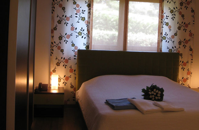 Polyastron Place - NR