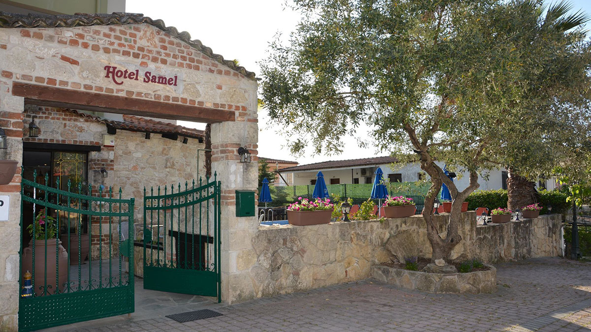 Samel Hotel
