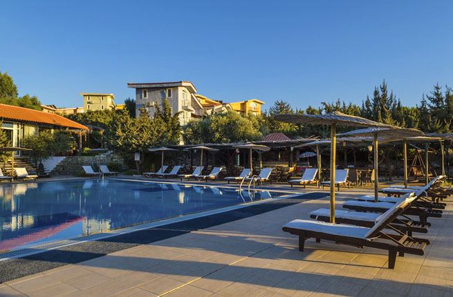 The Small Village Hotel - NR