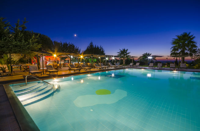 The Small Village Hotel - NR