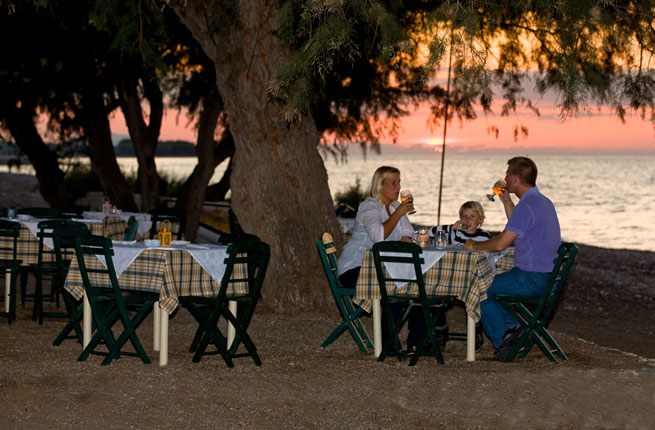 Alex Beach Hotel and Bungalows - NR