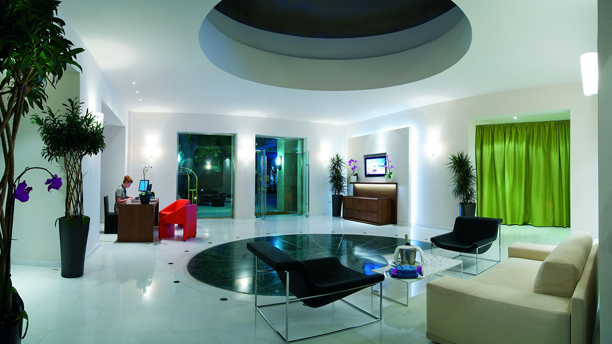 Amathus Elite Suites - NR