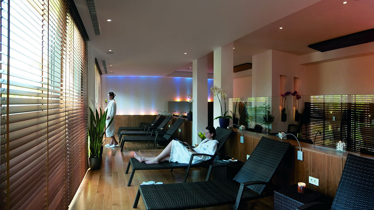 Amathus Elite Suites - NR