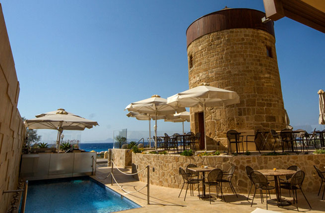 Bellevue On The Beach Suites