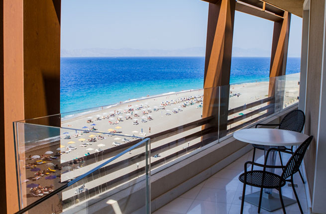 Bellevue On The Beach Suites