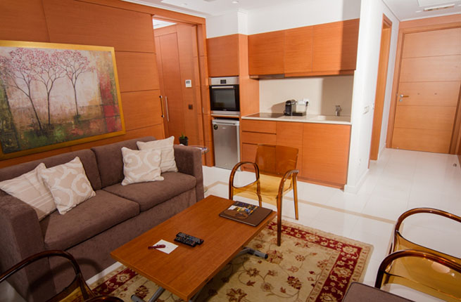 Bellevue On The Beach Suites