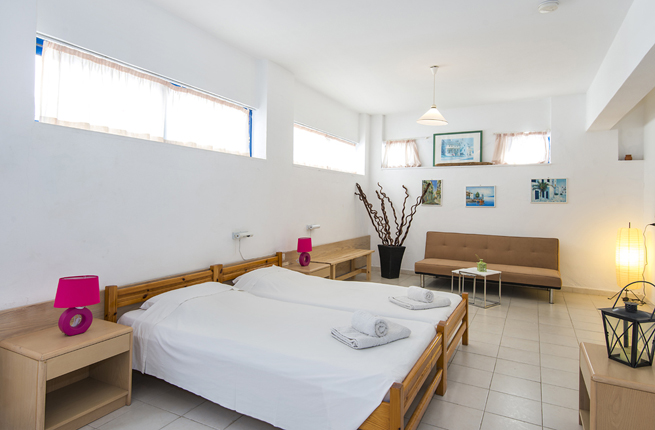 Blue Roses Studios and Apartments - NR