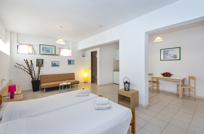 Blue Roses Studios and Apartments - NR