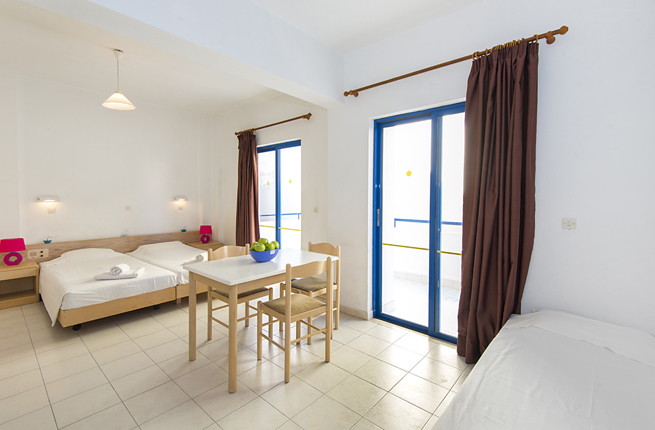 Blue Roses Studios and Apartments - NR