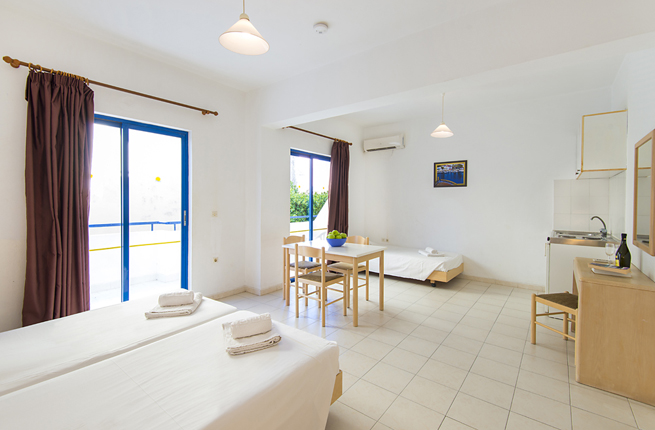 Blue Roses Studios and Apartments - NR