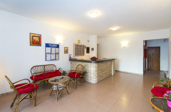 Blue Roses Studios and Apartments - NR