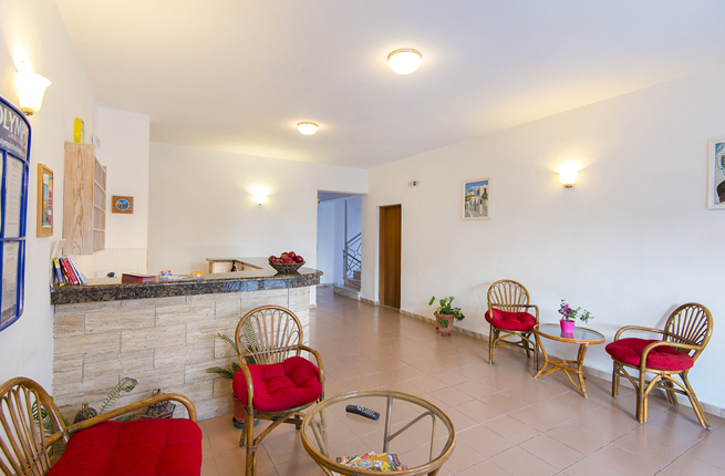 Blue Roses Studios and Apartments - NR