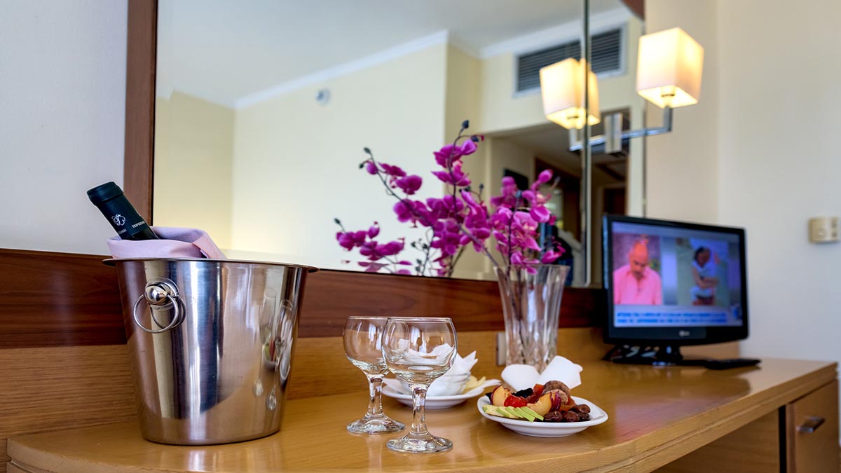 Manousos City Hotel - NR