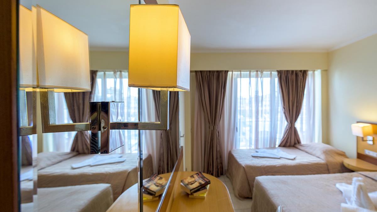 Manousos City Hotel - NR