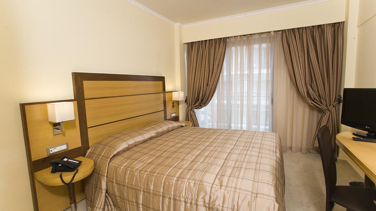 Manousos City Hotel - NR