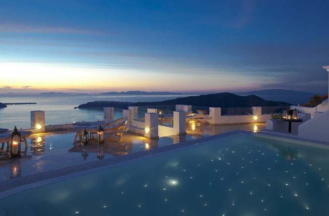 Above Blue Suites Hotel