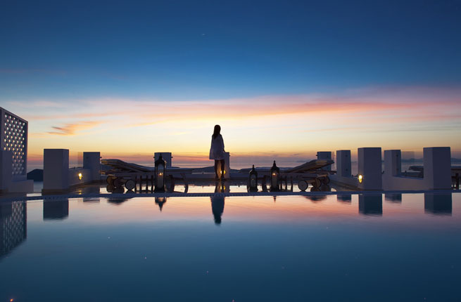 Above Blue Suites Hotel