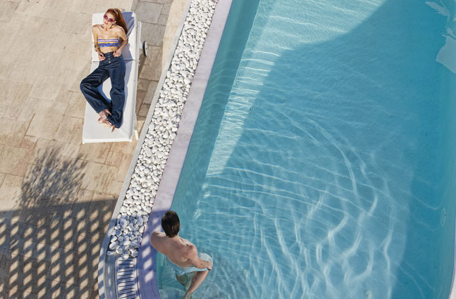 Above Blue Suites Hotel