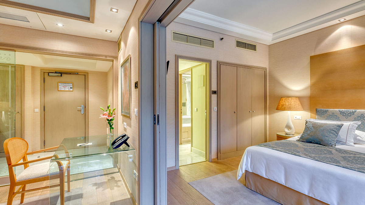 Executive Park Suite