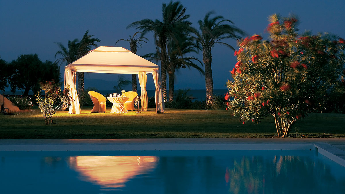 Famous - Royal Pavillon Private Pool