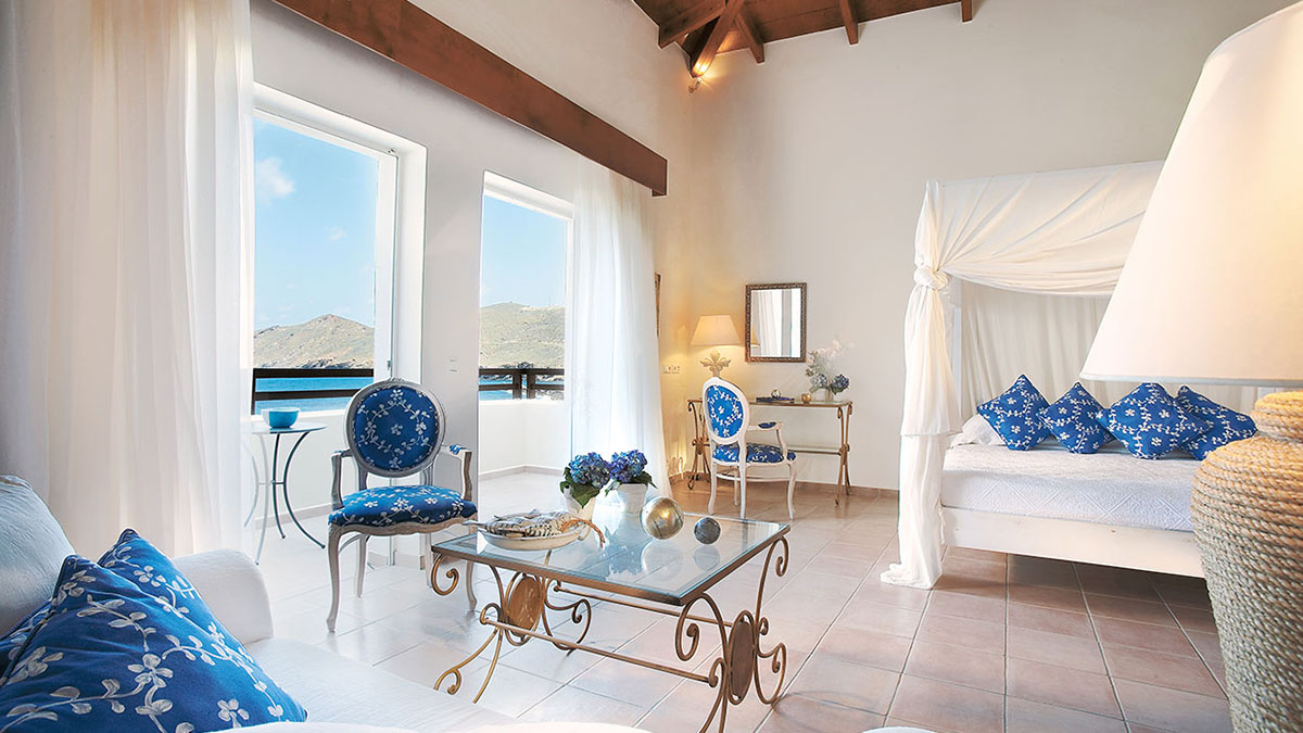 First Row Family Bungalow Suite Side Sea View