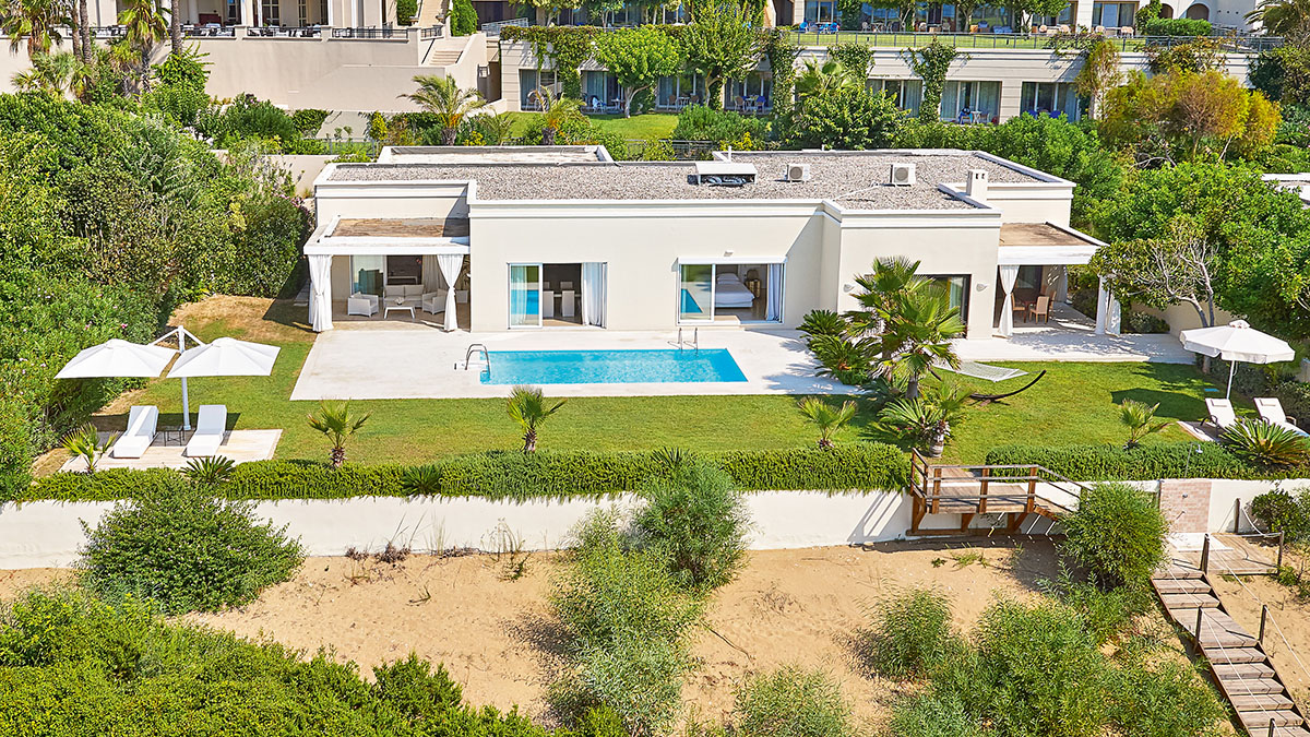 Royal Pavillion Indoor and Outdoor Pool