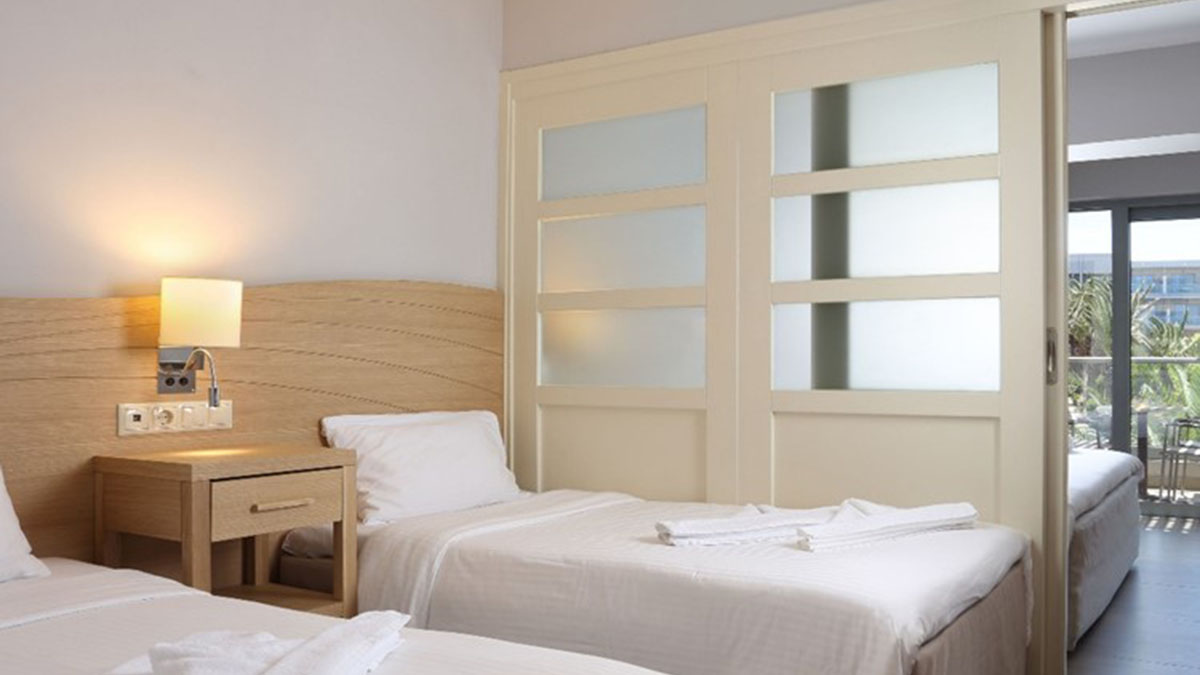 Family Sliding Door Garden View