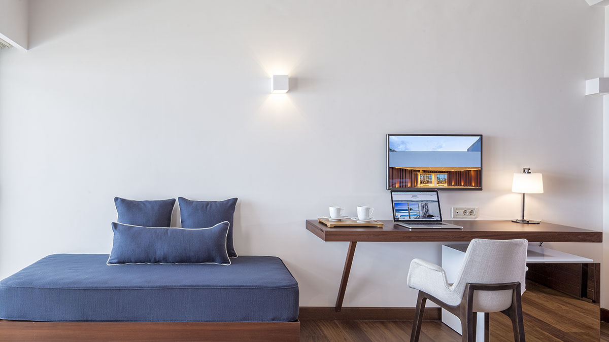 Double Superior Sea View with Private Pool