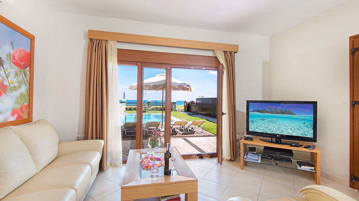 Villa Ariti 3Bedrooms Beach Front Private Pool