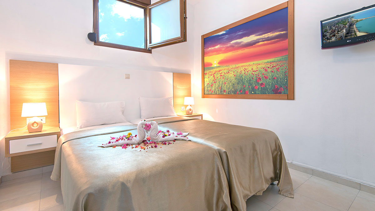 Villa Erato 3Bedrooms Beach Front Private Pool