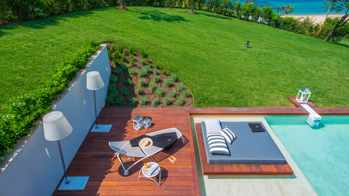 Presidential Villa with Private Pool & Garden