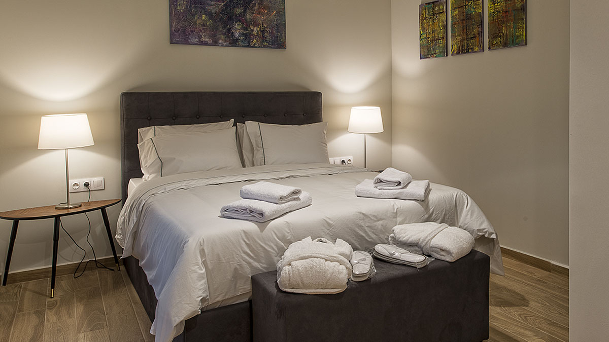 Sunny Villas Exclusive 4-room (3bedroom) Private Pool