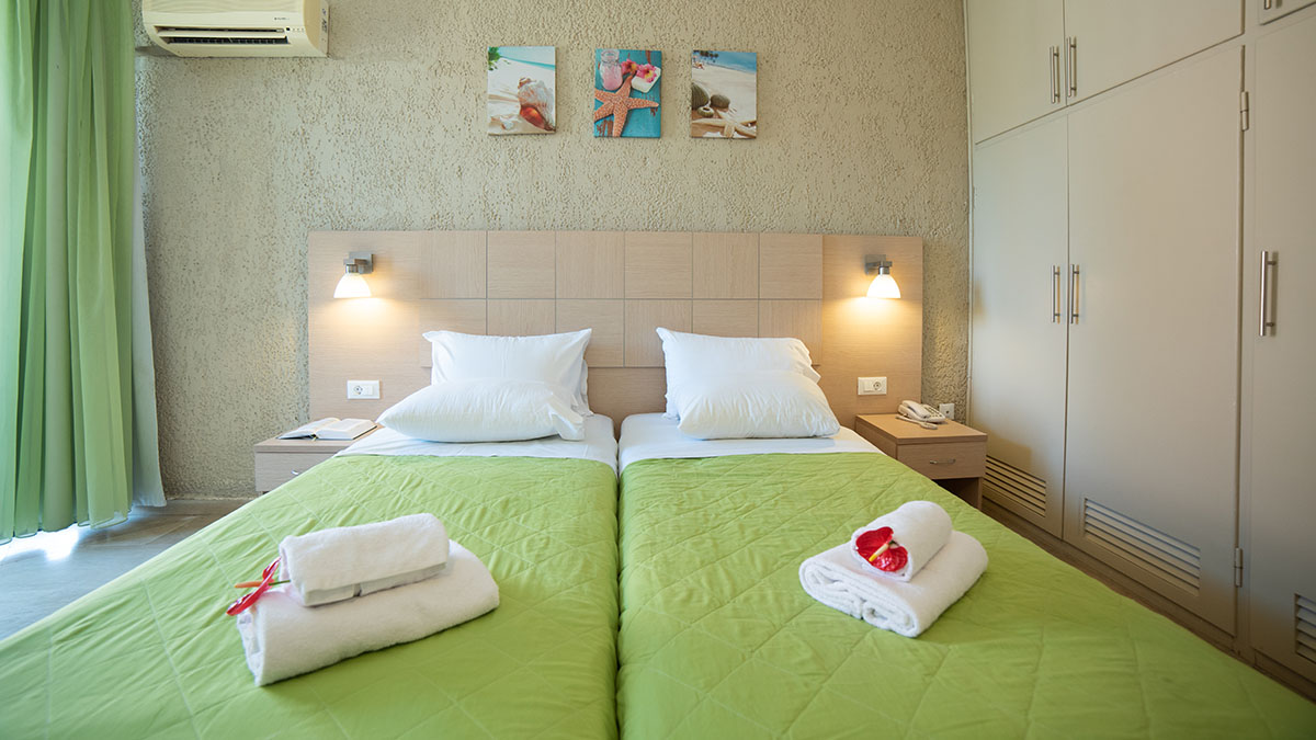 Twin / Double Standard