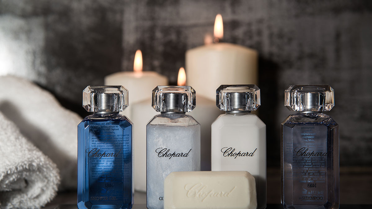 Honeymoon Suite with Outdoor Jacuzzi