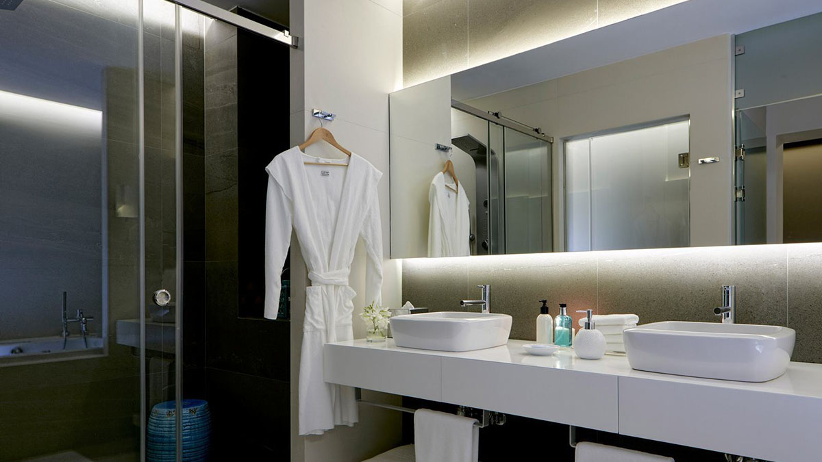 White House Villa + Mini Villa 