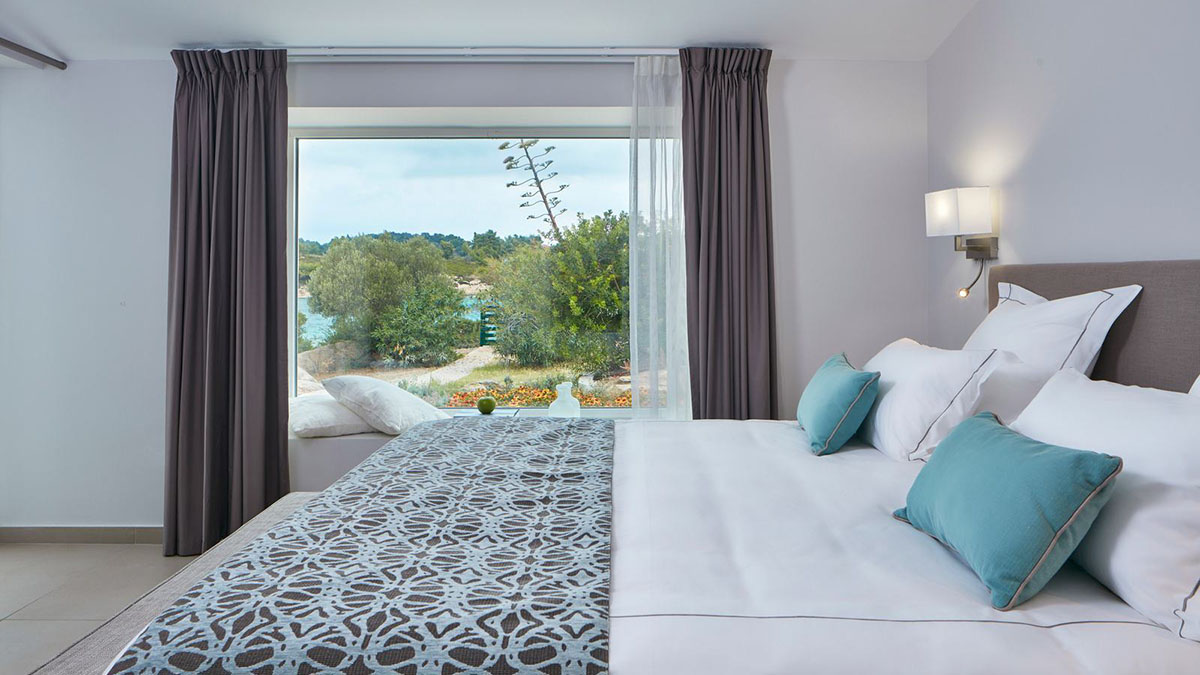 White House Villa + Mini Villa 