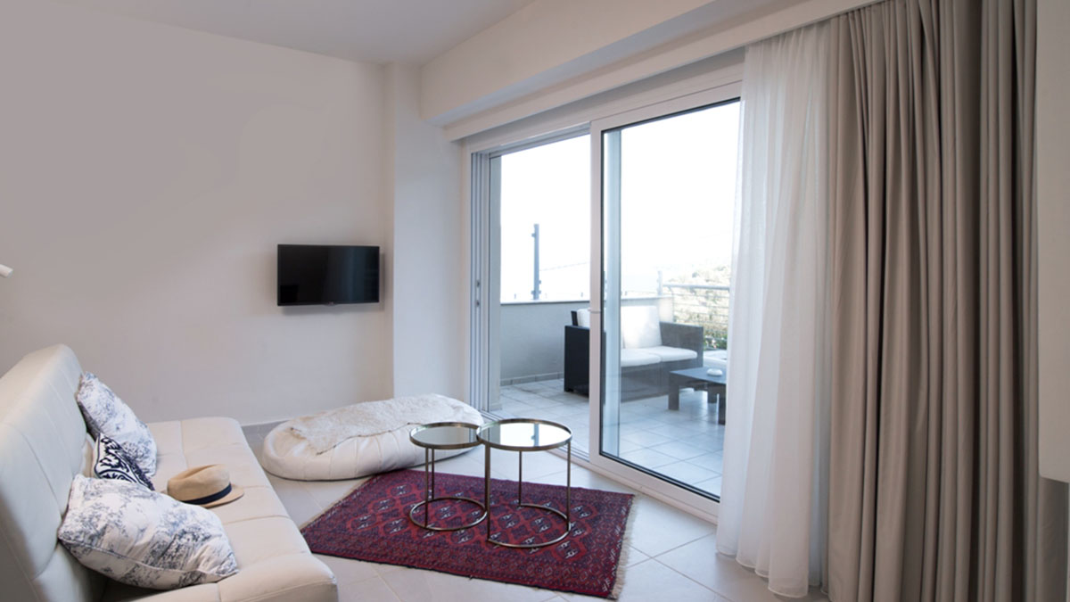 Junior Suite Sharing Pool 