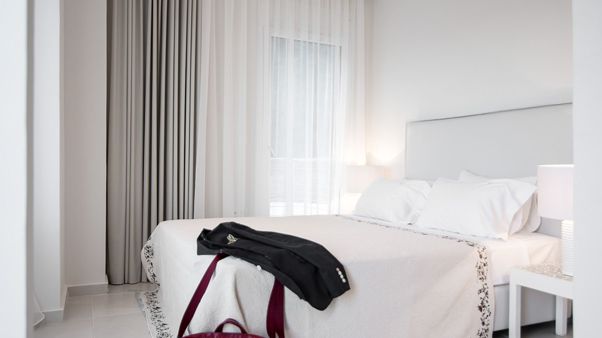 Junior Suite Sharing Pool 