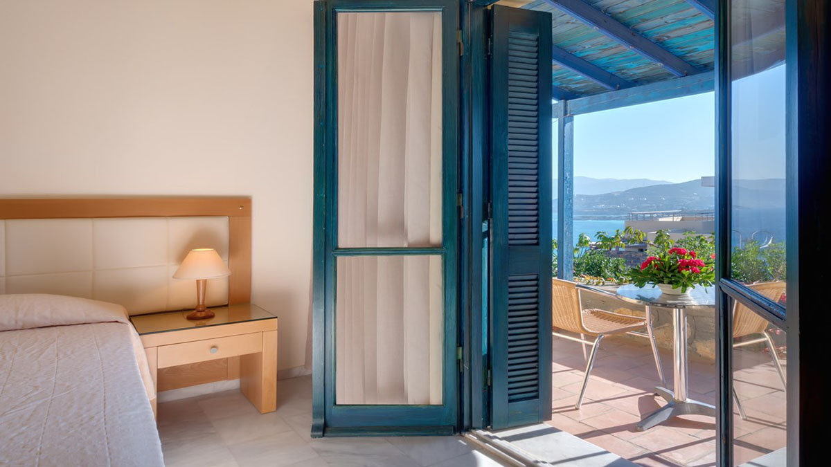 Double Room side sea view or sea view 