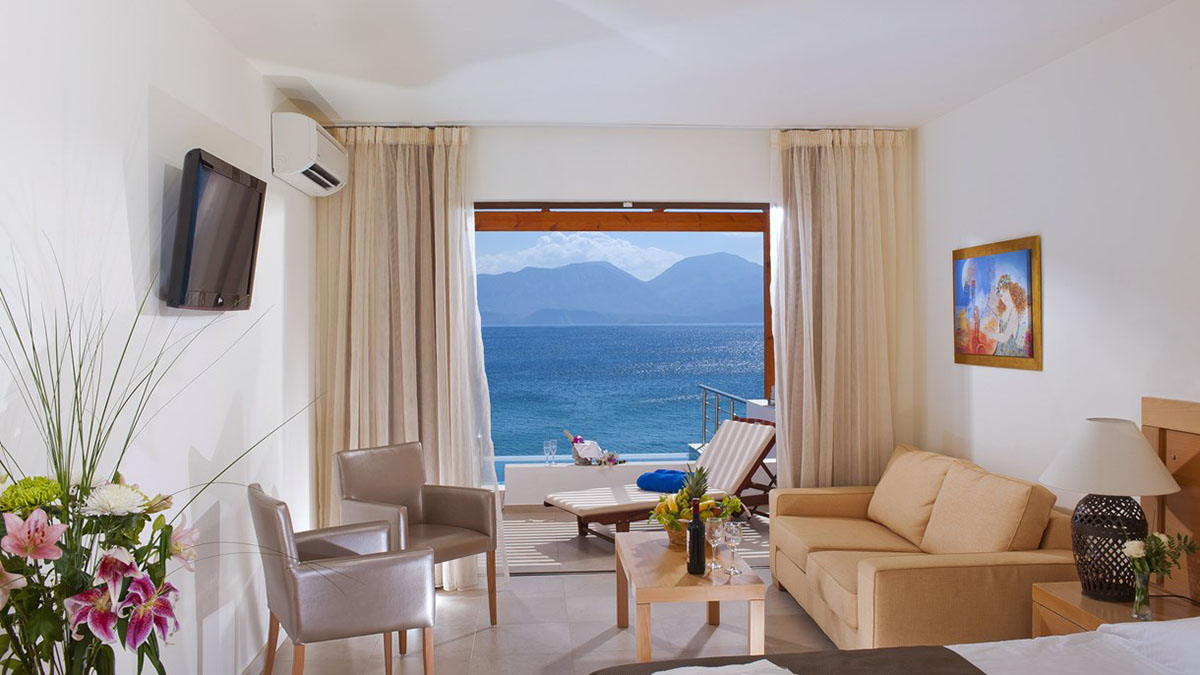 Double Superior Sea View with Pool