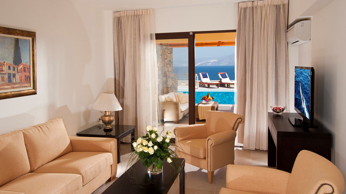 Suite 1Bedroom side sea view with pool