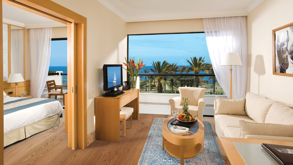 One Bedroom Suite Sea View 