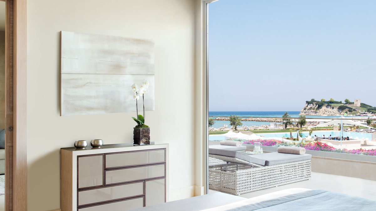 Deluxe One Bedroom Suite Grand Balcony Sea View