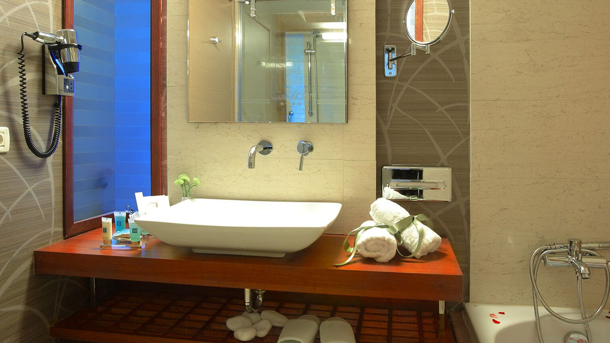 Double Imperial Water Front Direct Sea View